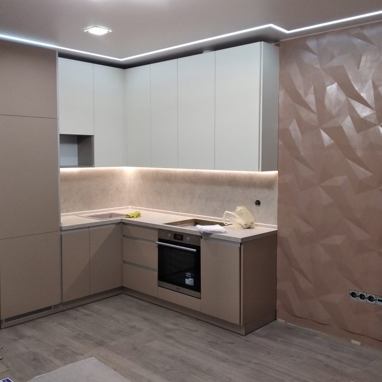 Укладка ламината, монтаж 3d-панелей и покраска